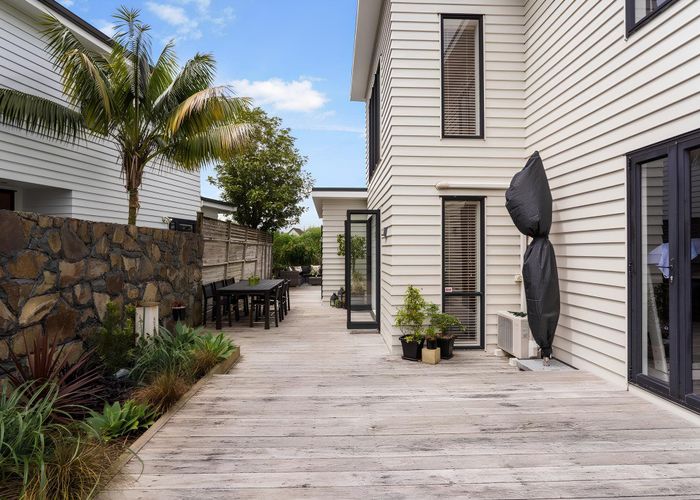  at 27 Tamaki Bay Drive, Pakuranga, Manukau City, Auckland