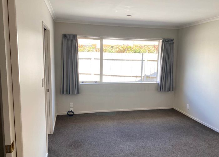  at 2A Fencotie Place, Northpark, Manukau City, Auckland
