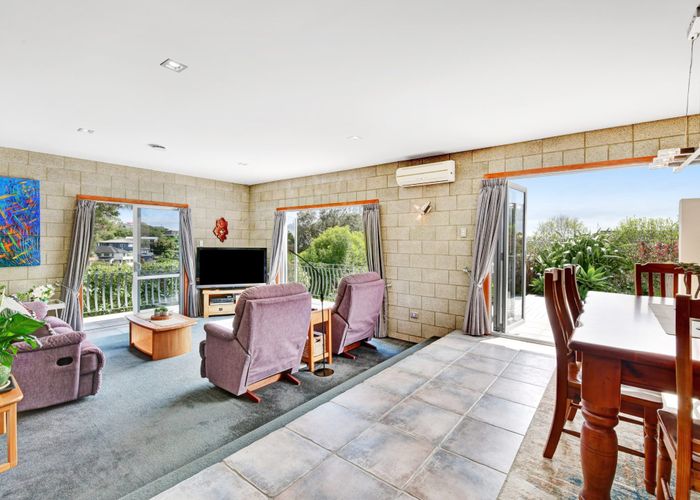  at 10b Vipond Road, Stanmore Bay, Rodney, Auckland