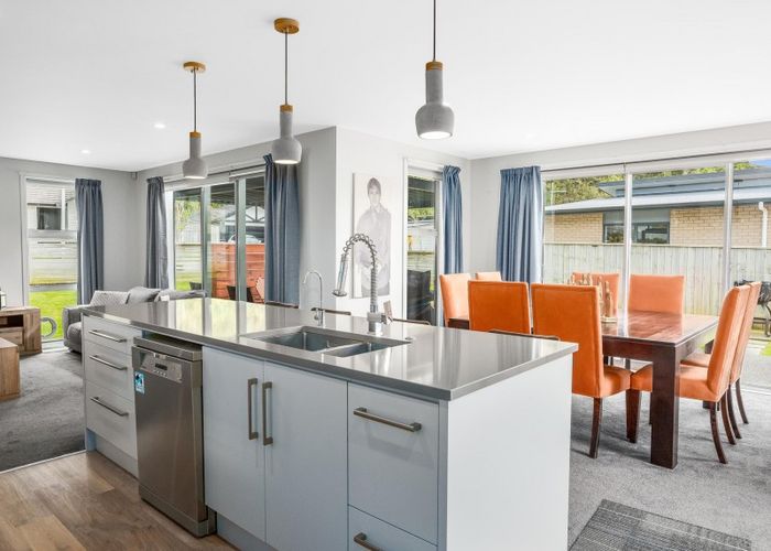  at 48 Banks Boulevard, Whitby, Porirua