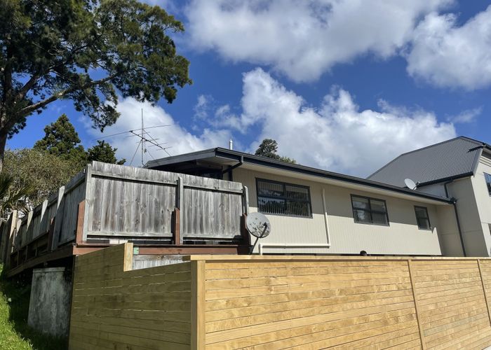  at 3 Tauhinu Road, Greenhithe, Auckland