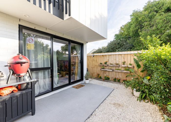  at 4/2 Riversdale Road, Avondale, Auckland City, Auckland