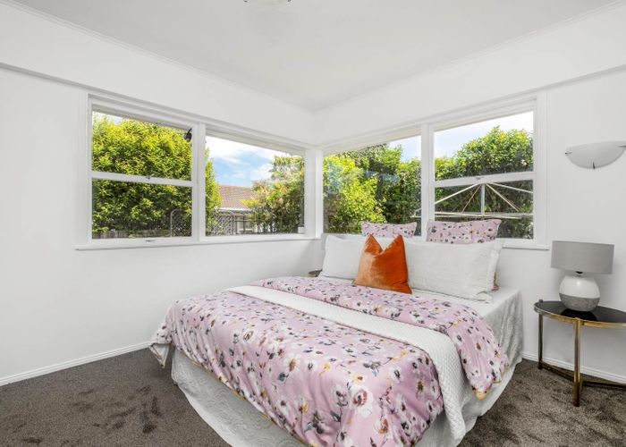  at 2/5 Elizabeth Avenue, Papatoetoe, Manukau City, Auckland