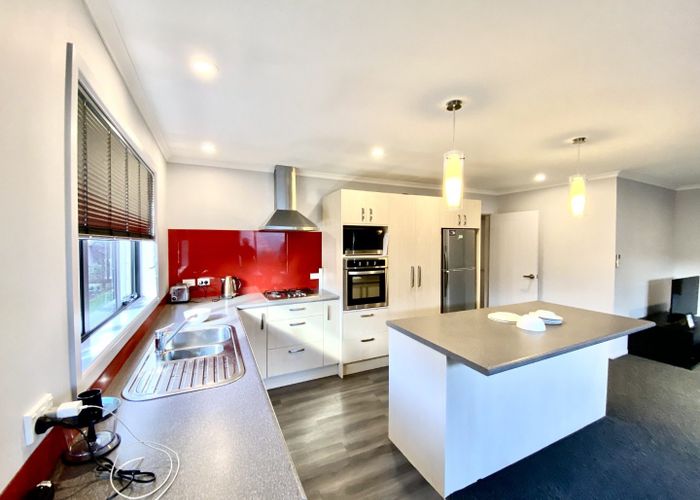  at 3a Oxford Crescent, Ebdentown, Upper Hutt, Wellington