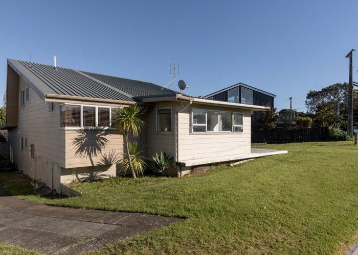 at 144 Karewa Parade, Papamoa Beach, Tauranga, Bay Of Plenty
