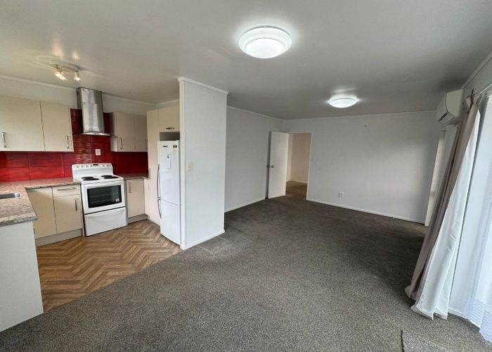  at 1/60 Nikau Street, New Lynn, Auckland