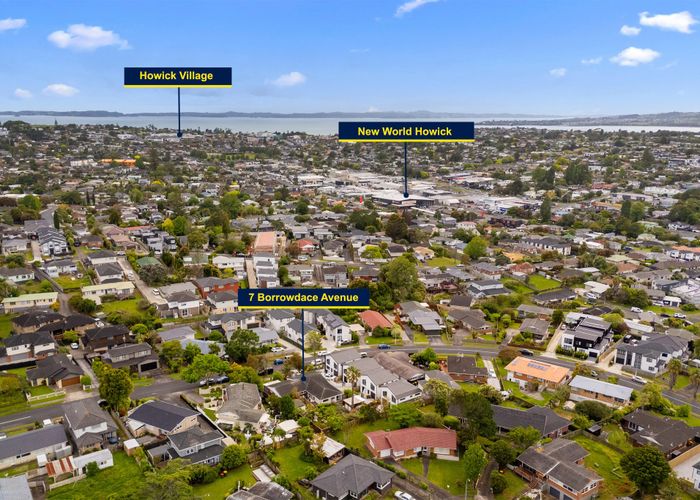  at 7 Borrowdace Avenue, Botany Downs, Manukau City, Auckland