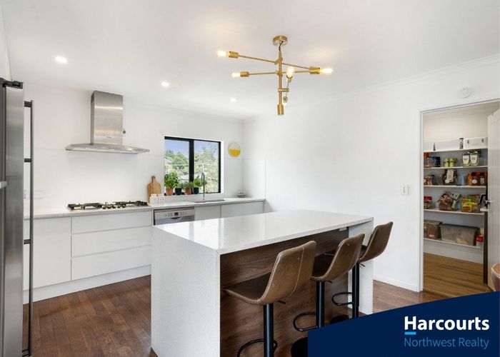  at 1b Makora Road, Massey, Waitakere City, Auckland