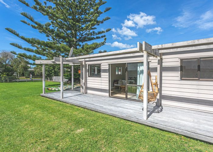  at 8 Dawn Avenue, Hahei, Whitianga