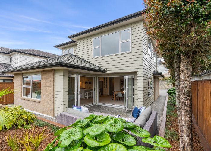  at 6 Barbarich Drive, Stonefields, Auckland