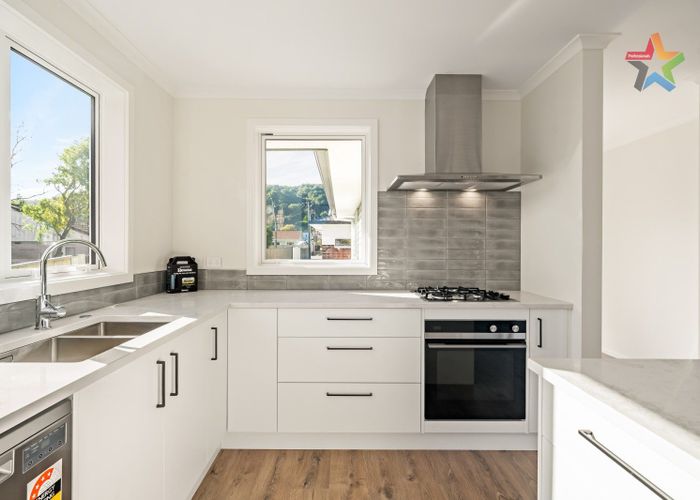 at 298A Stokes Valley Road, Stokes Valley, Lower Hutt, Wellington