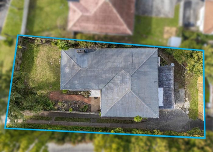  at 1/73 Chivalry Road, Glenfield, North Shore City, Auckland