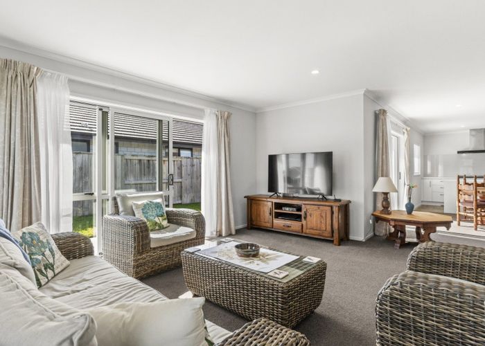  at 32 Harding Drive, Papamoa Beach, Papamoa