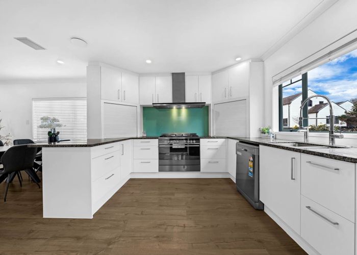  at 7 Paloma Court, Hill Park, Manukau City, Auckland