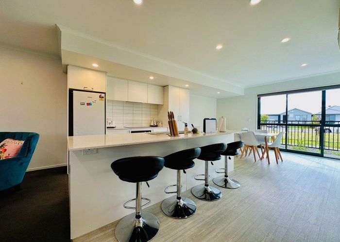  at 14 Woodcock Road, Halswell, Christchurch City, Canterbury