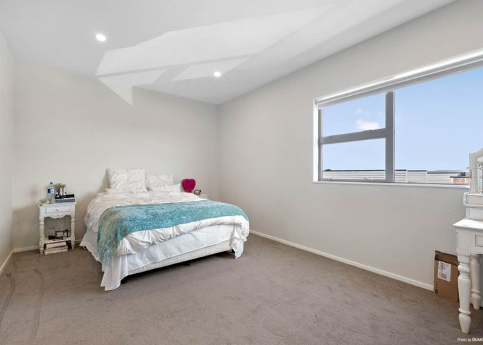  at 4/69 Lake Road, Devonport, Auckland