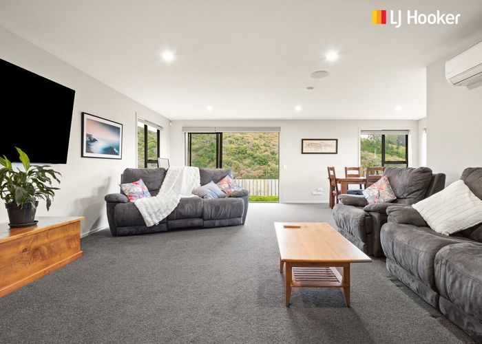  at 21 Sretlaw Place, Brockville, Dunedin
