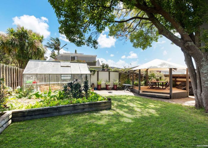  at 17 Allington Road, Massey, Waitakere City, Auckland