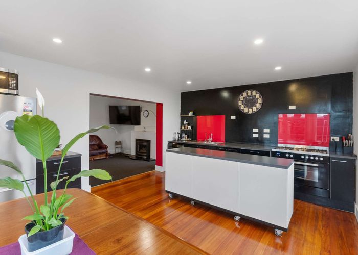  at 11 Baker Street, Allenton, Ashburton