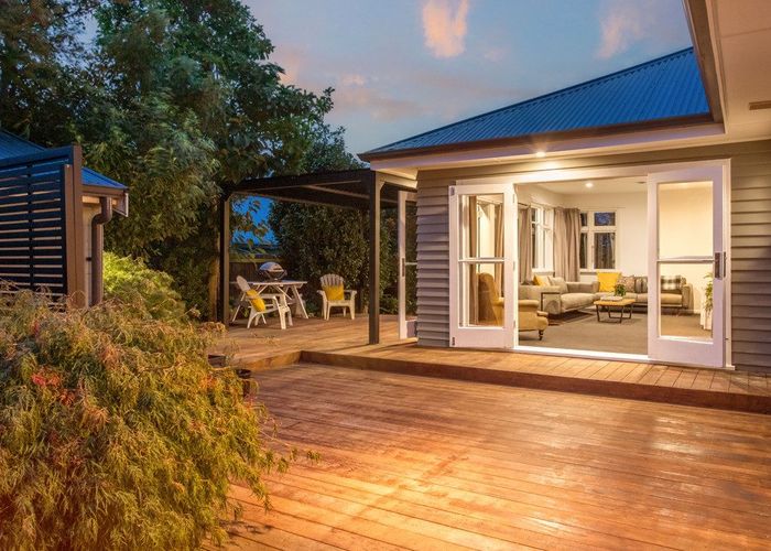  at 98 Hamilton Avenue, Ilam, Christchurch