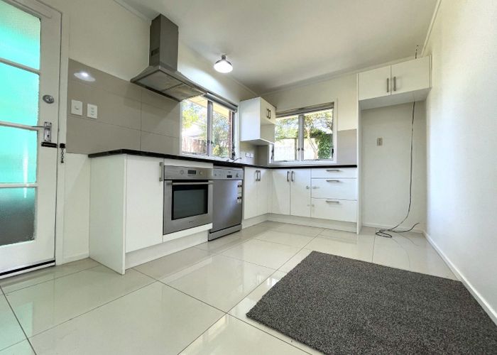  at 2/123a Gossamer Drive, Pakuranga, Manukau City, Auckland