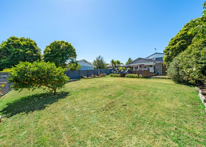  at 25 Roband Crescent, Brown Owl, Upper Hutt