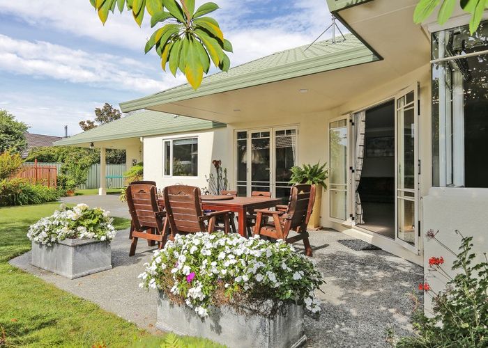  at 77 Kensington Drive, Taradale, Napier