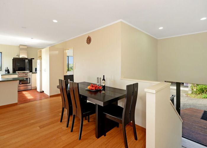 at 2/80 Manuka Road, Glenfield, Auckland