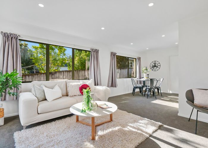  at 2/12 Ramillies Place, Glenfield, Auckland