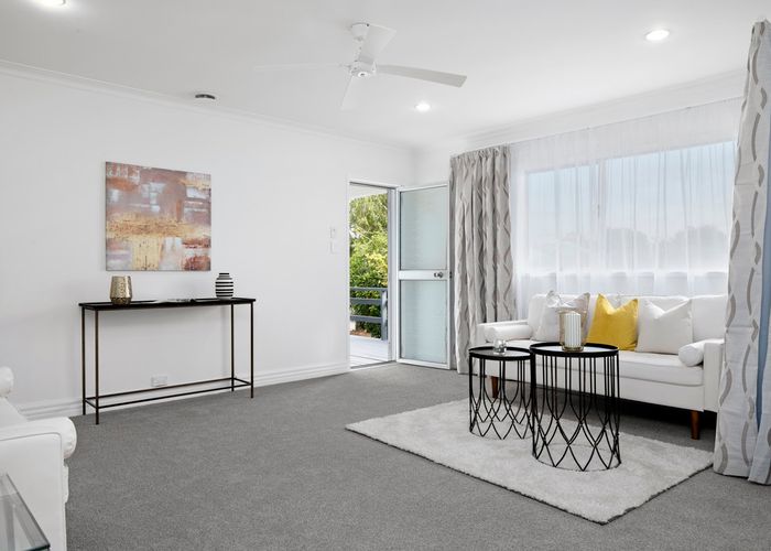  at 2/44 Park Avenue, Papatoetoe, Auckland