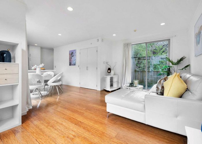  at 35/3 Wagener Place, Mount Albert, Auckland City, Auckland