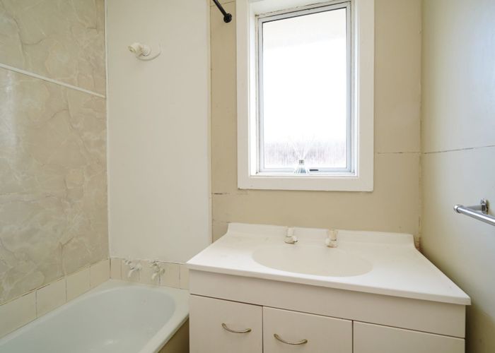  at 204 Bluff Highway, Kew, Invercargill