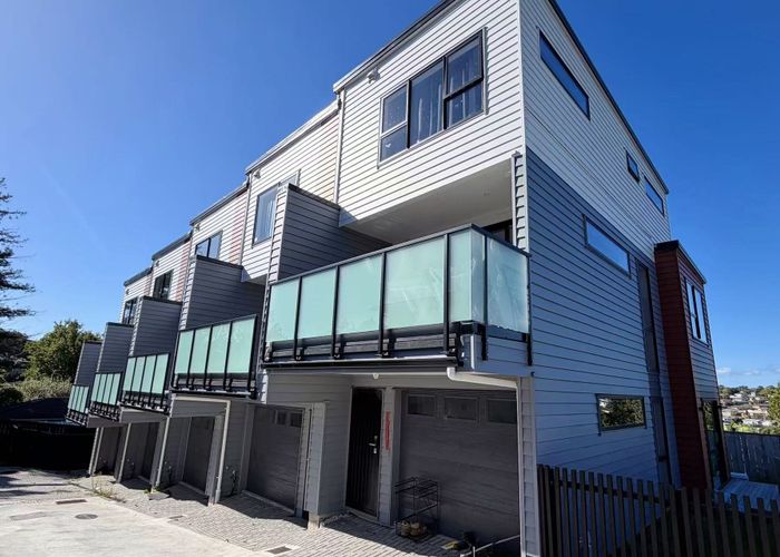  at ABCD/19 Cedar Heights Avenue, Massey, Waitakere City, Auckland