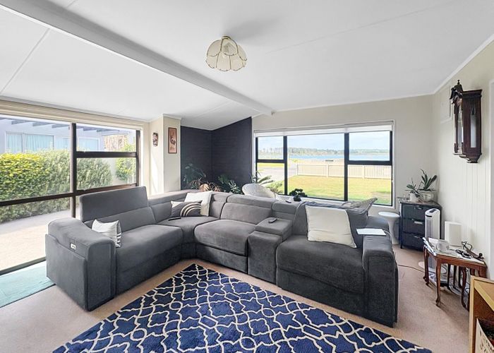  at 11 Hartley street, Foxton Beach, Horowhenua, Manawatu / Whanganui