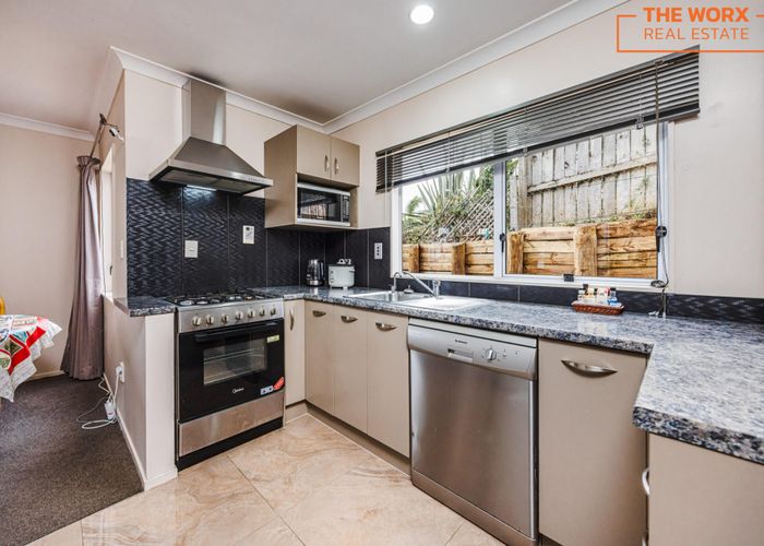  at 5/24 Blockhouse Bay Road, Avondale, Auckland City, Auckland