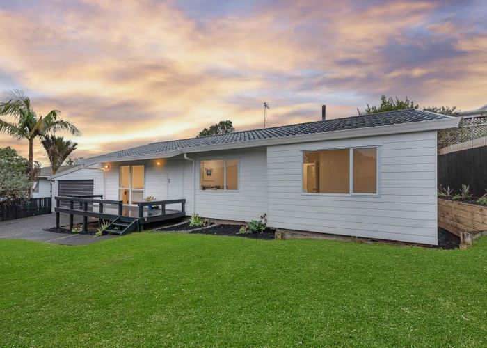  at 39 Glynnbrooke Street, Te Atatu South, Auckland