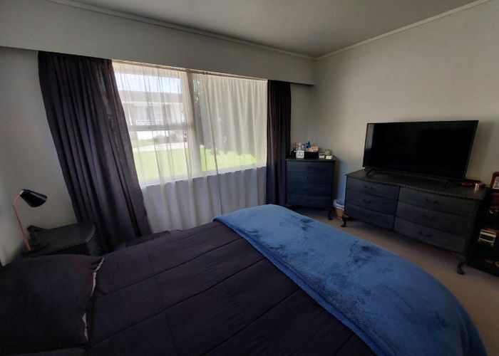  at 4/95 Panama Road, Mount Wellington, Auckland