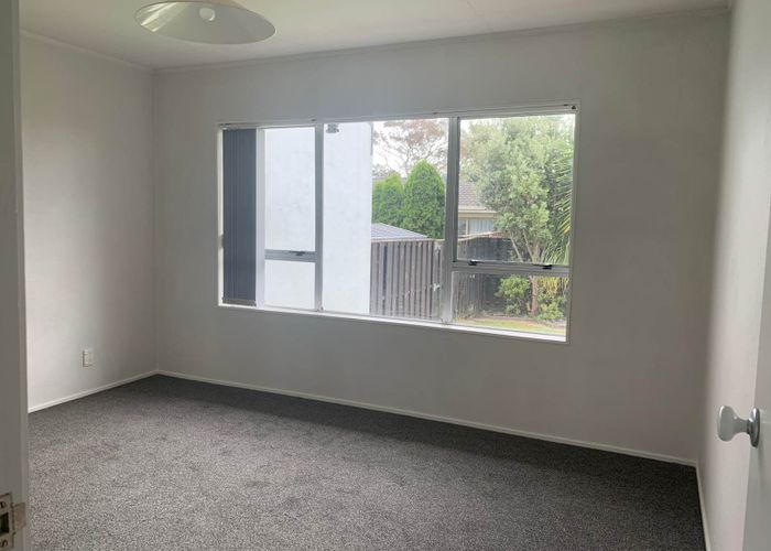  at 2/13 Latham Avenue, Pakuranga, Manukau City, Auckland