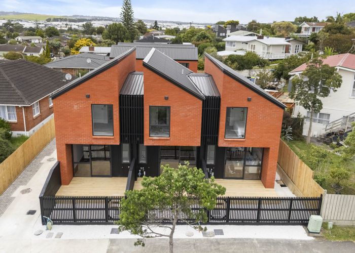  at 121 Reeves Road, Pakuranga Heights, Manukau City, Auckland