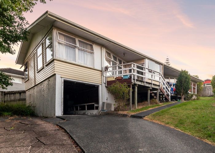  at 27 Rangitiki Crescent, Lynfield, Auckland