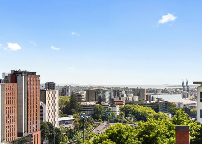  at 306/135 Grafton Road, Grafton, Auckland