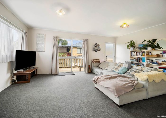  at 5/103 Hutchinson Avenue, New Lynn, Waitakere City, Auckland