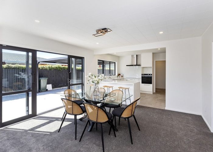  at 2 Cutts Road, Russley, Christchurch City, Canterbury