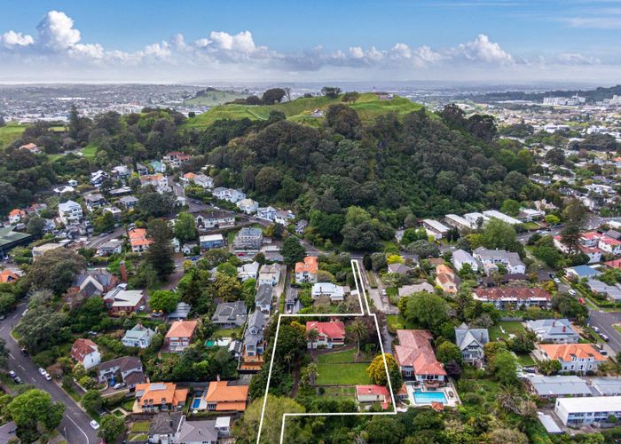  at 305a Mount Eden Road, Mount Eden, Auckland City, Auckland