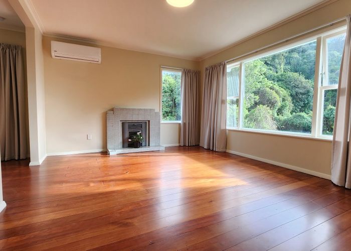  at Newlands Road, Newlands, Wellington, Wellington