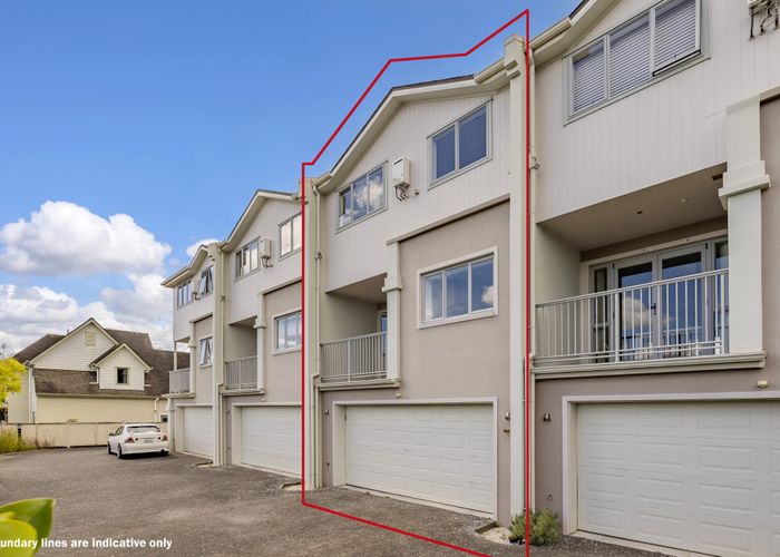  at 9/11 Hatfield Place, Albany Heights, Rodney, Auckland