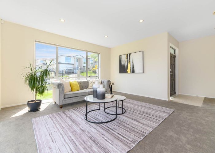  at 91 Travis View Drive, Fairview Heights, Auckland