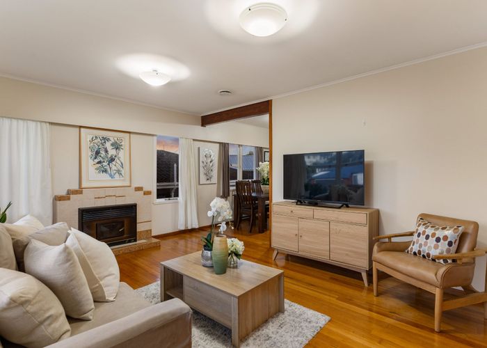  at 2/12 Merriefield Avenue, Forrest Hill, Auckland