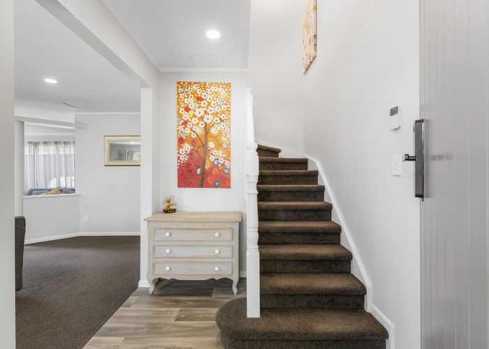  at 1/13 Perendale Close, Somerville, Manukau
