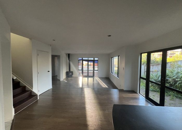  at 282A East Coast Road, Forrest Hill, North Shore City, Auckland